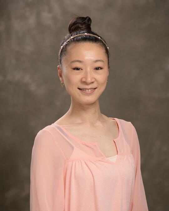 Headshot of postdoctoral fellow Yumi Iwadate
