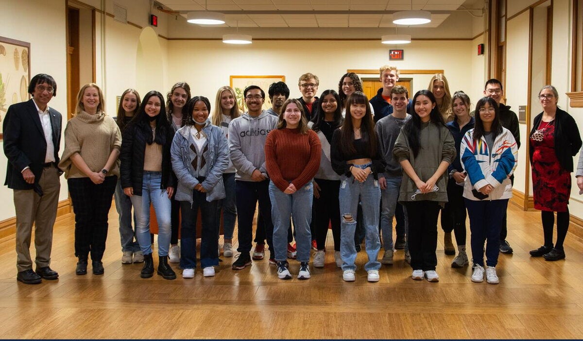 BEST scholarship recipients meet with mentors for group photo