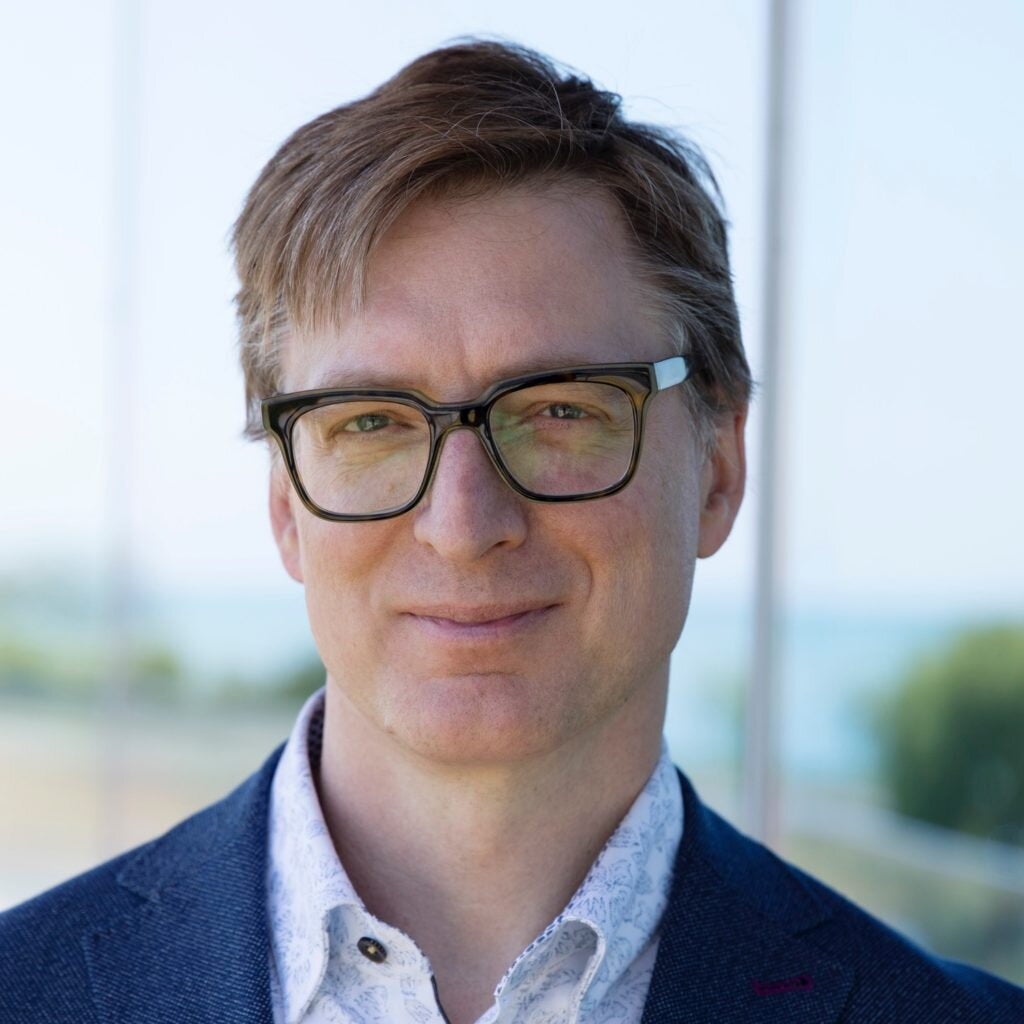 Dr. Malcolm MacIver