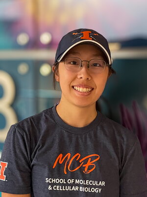 headshot of Alisha Xiong