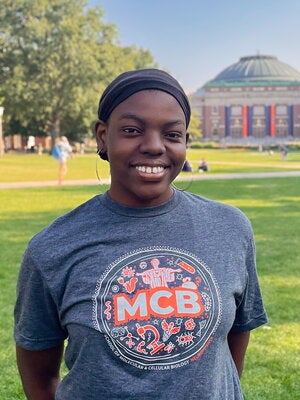 headshot of Isabella Igbo