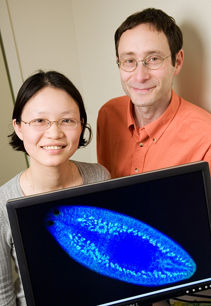 (R-L) Phillip Newmark and Yuying Wang