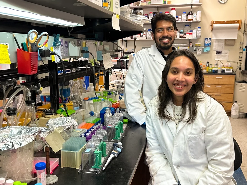 Pallob Barai and Reean Abdullah at the lab bench